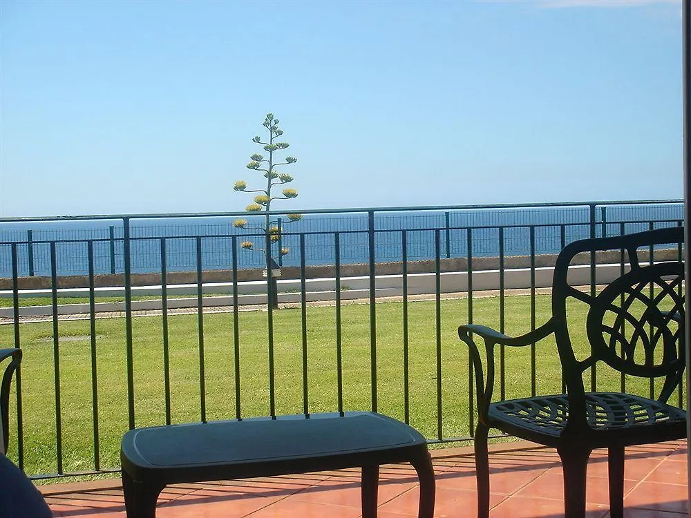 Albatroz Beach & Yacht Club Santa Cruz  Santa Cruz (Madeira)