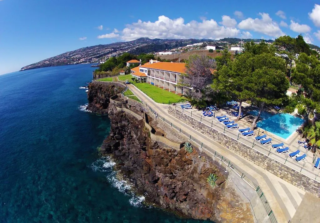 Albatroz Beach & Yacht Club Santa Cruz  5*, Santa Cruz (Madeira)